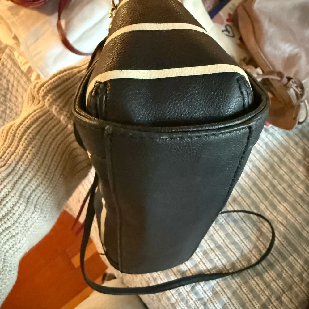 Y2K Vintage Betsey Johnson Black & White Stripe Satchel with Pink Accents - Picture 5 of 6